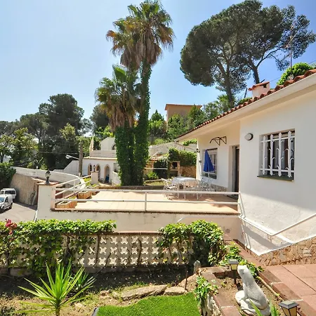 Villa Canyelles Natalie Lloret de Mar